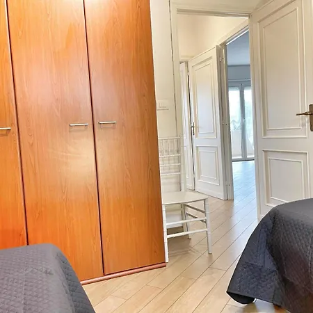 Daire Charming Apartments, Steps From The