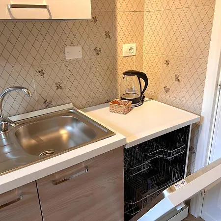 Charming Apartments, Steps From The * Alghero