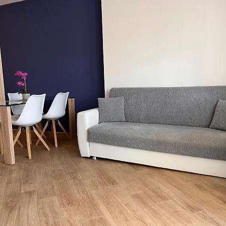 Charming Apartments, Steps From The * Alghero