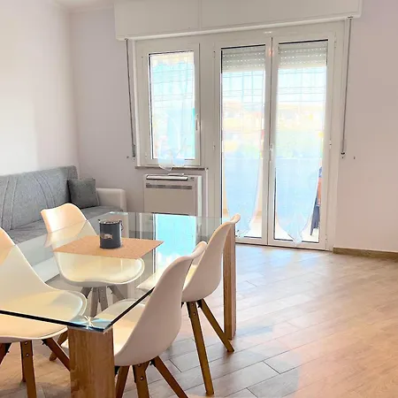 Charming Apartments, Steps From The * Αλγκέρο
